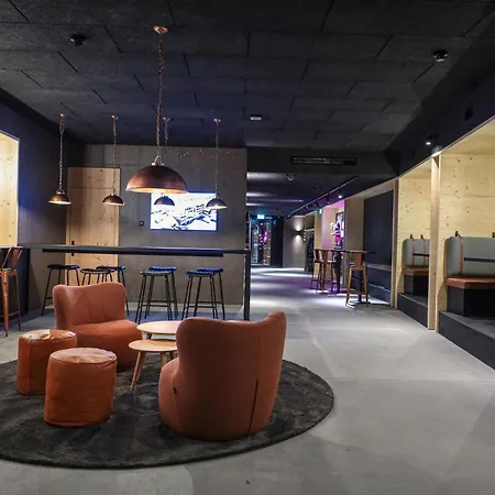 Revier Mountain Hotell Saas Fee