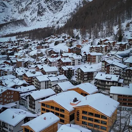 Hotell Revier Mountain