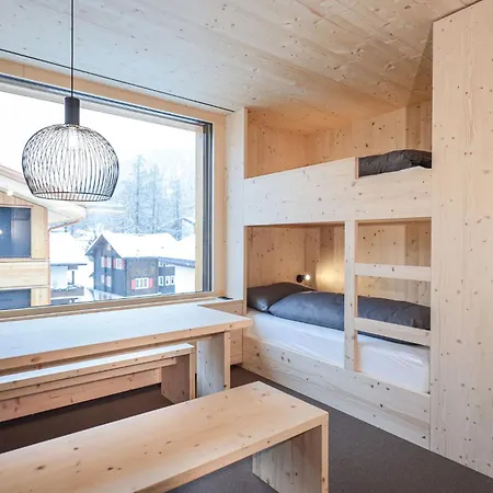 Revier Mountain Hotel *